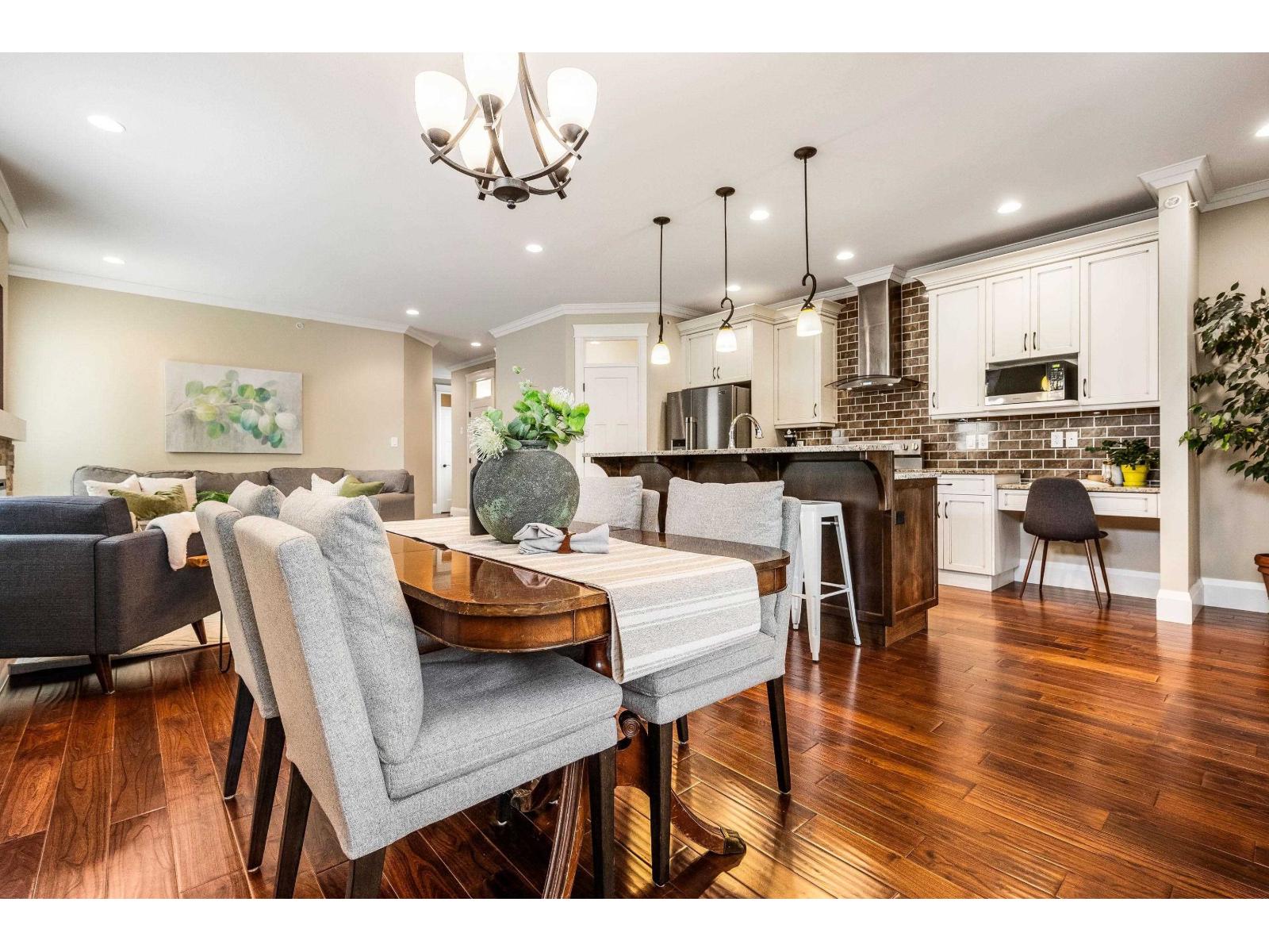 Photo 18 of 2 5882 Cowichan Street Garrison Crossing, Chilliwack BC