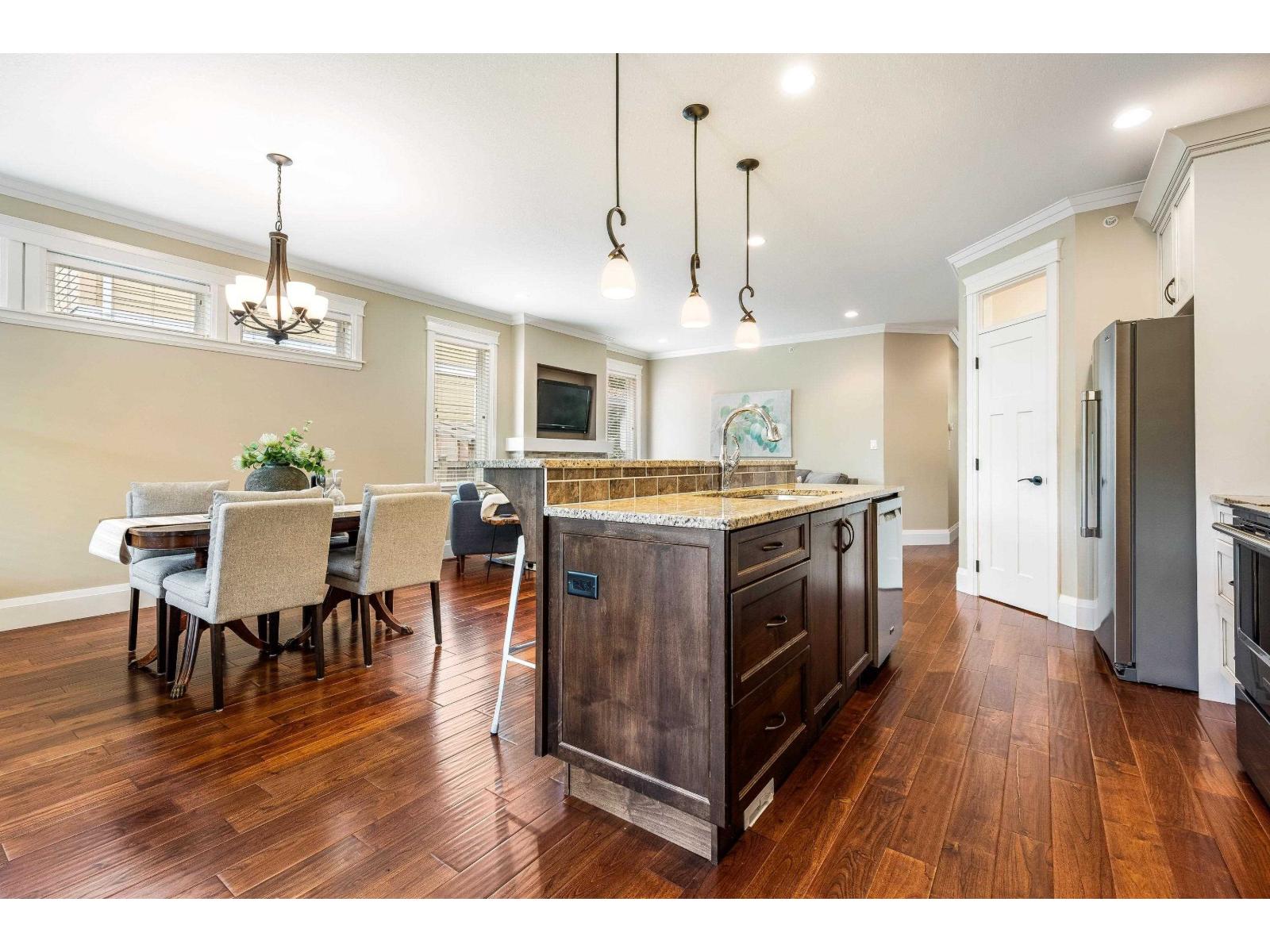 Photo 15 of 2 5882 Cowichan Street Garrison Crossing, Chilliwack BC