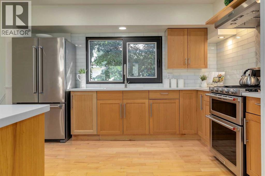 Single Family House 4 Level for Sale in  Brabourne Rise SW Braeside Calgary 