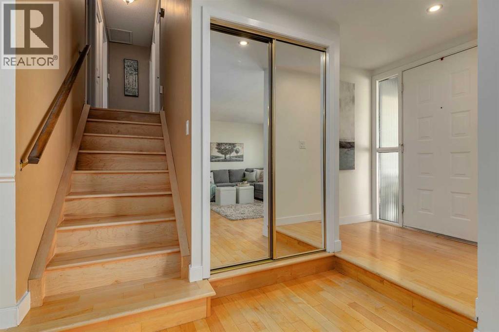 Single Family House 4 Level for Sale in  Brabourne Rise SW Braeside Calgary 