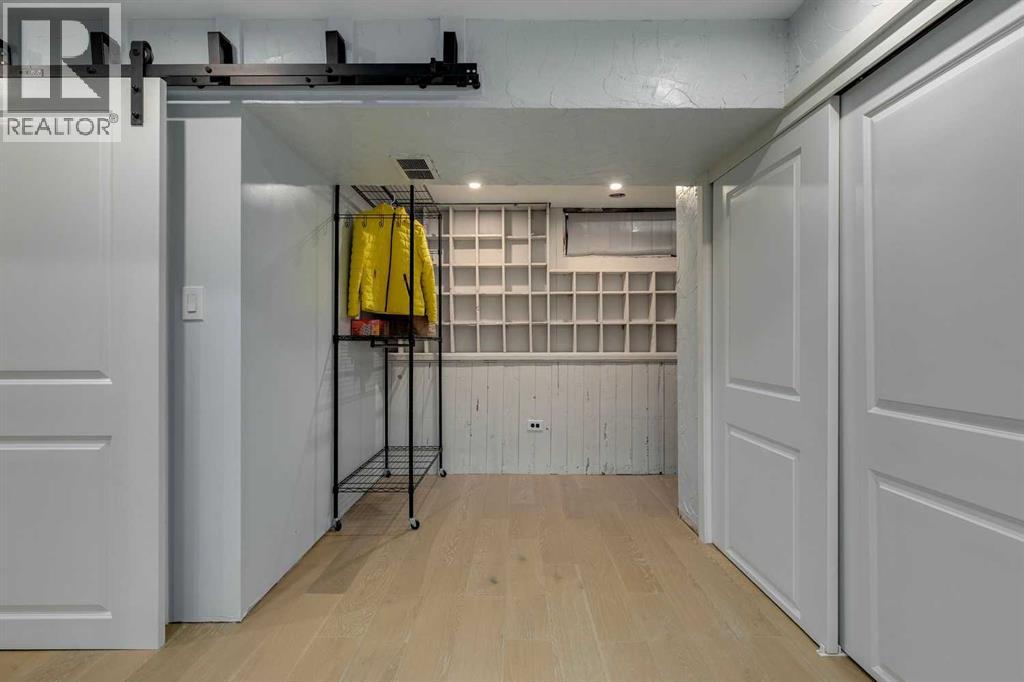 Single Family House 4 Level for Sale in  Brabourne Rise SW Braeside Calgary 