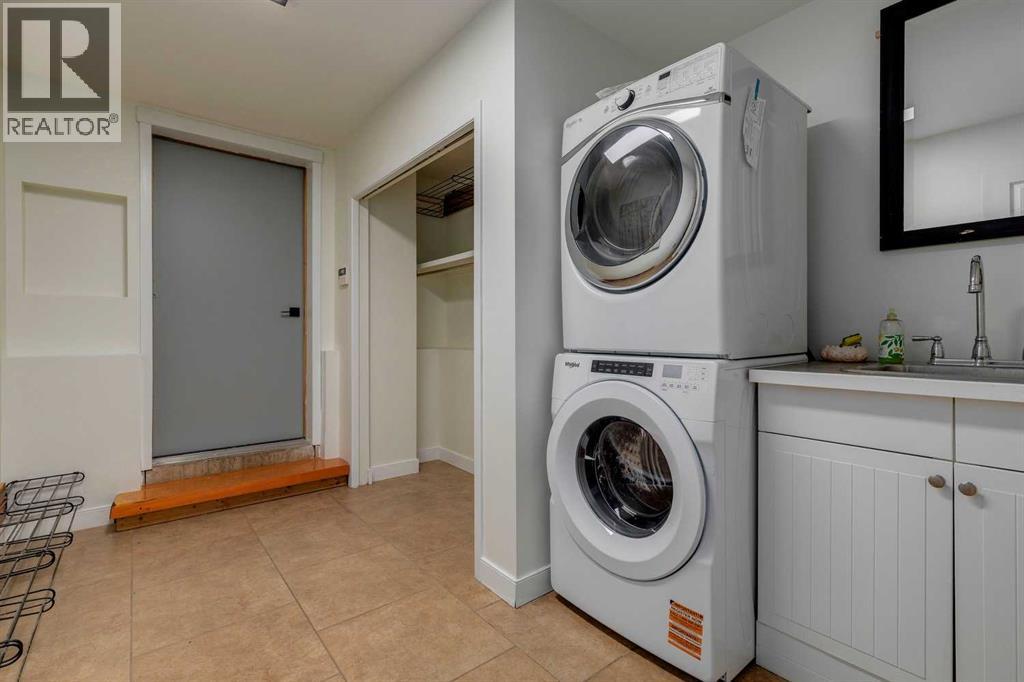 Single Family House 4 Level for Sale in  Brabourne Rise SW Braeside Calgary 