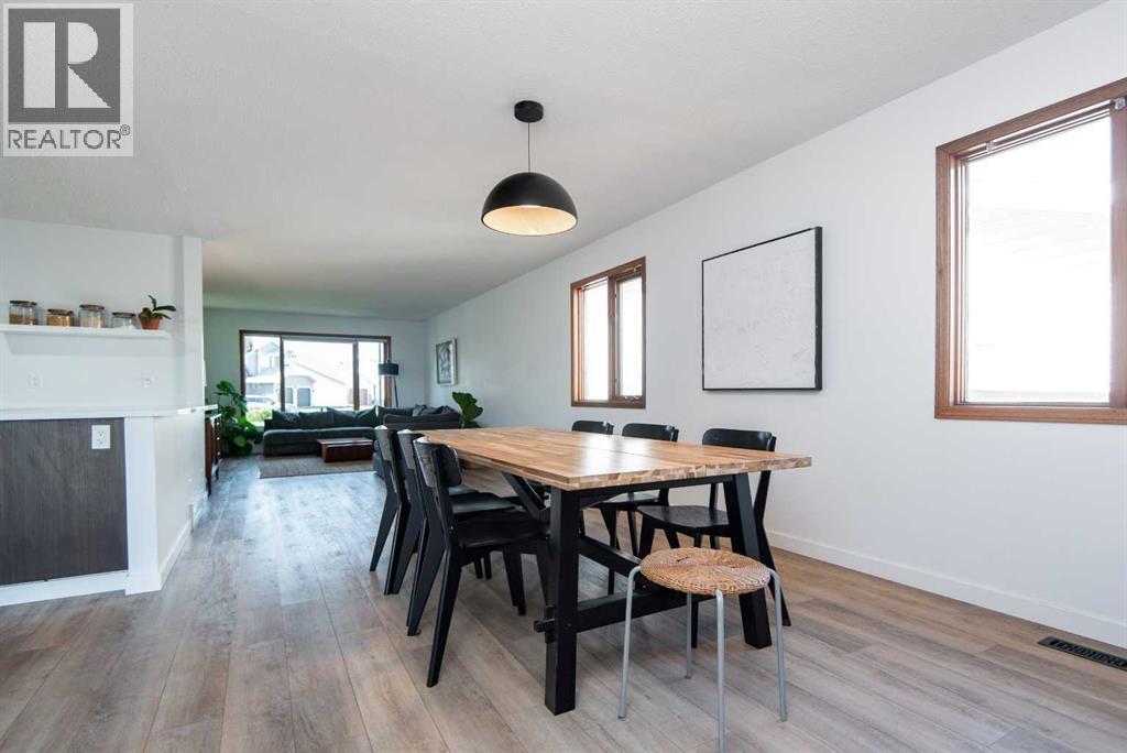 Photo 14 of 21 Gilbert Crescent, Red Deer AB