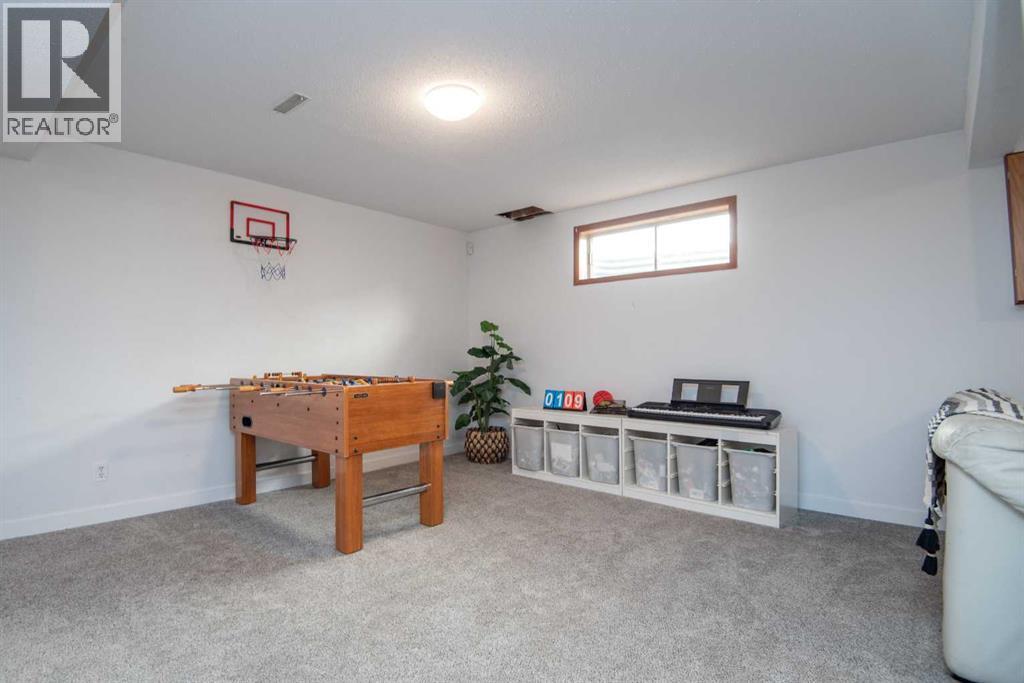 Photo 35 of 21 Gilbert Crescent, Red Deer AB