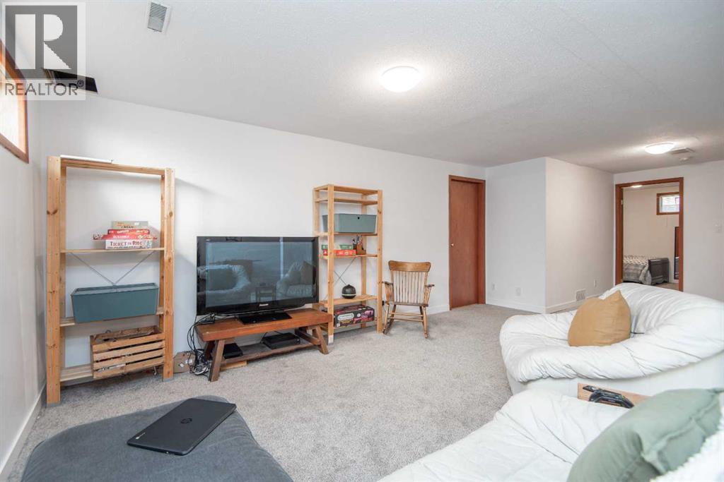 Photo 30 of 21 Gilbert Crescent, Red Deer AB