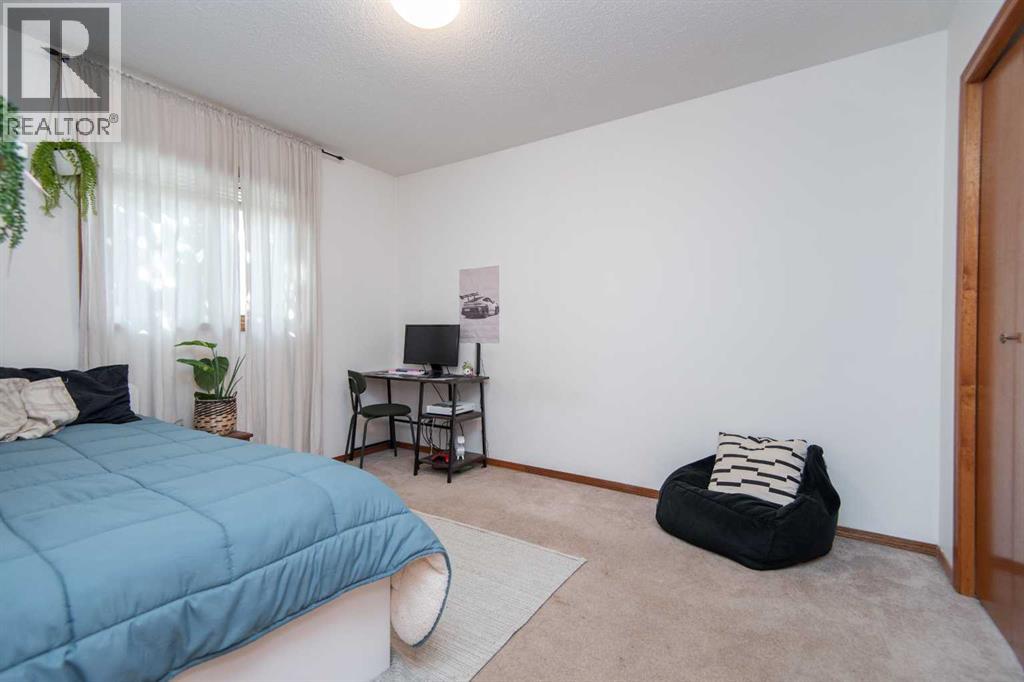 Photo 26 of 21 Gilbert Crescent, Red Deer AB