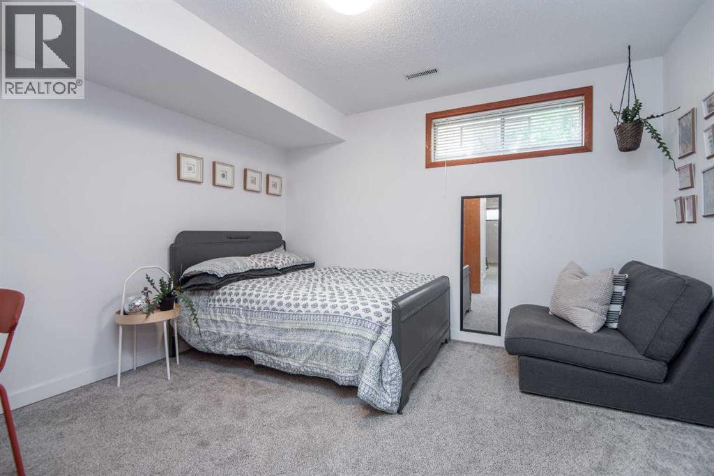 Photo 39 of 21 Gilbert Crescent, Red Deer AB