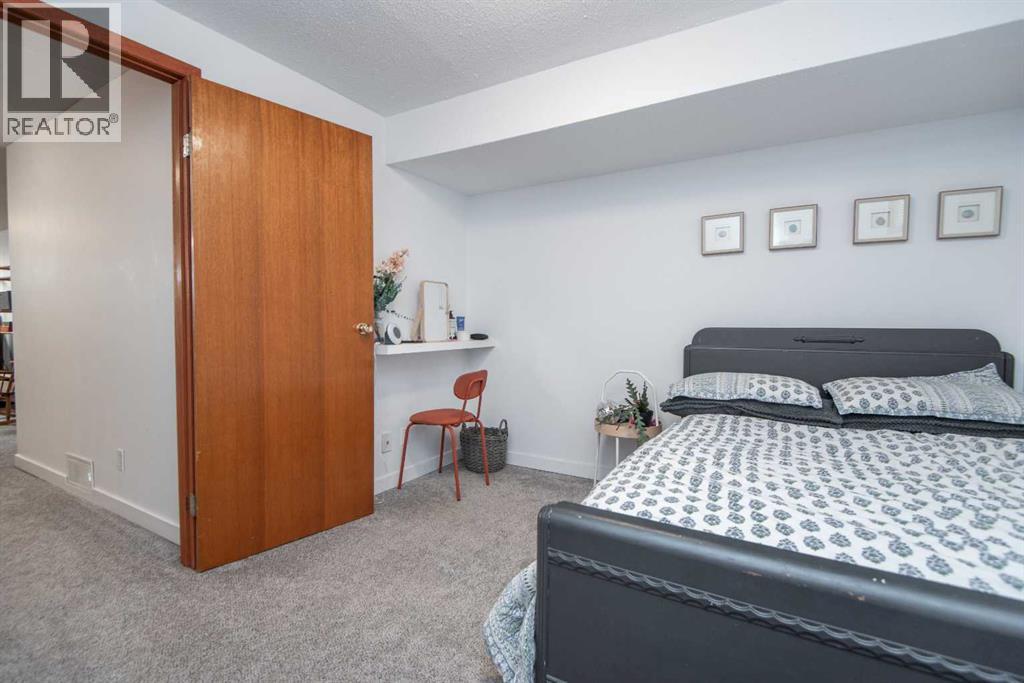 Photo 40 of 21 Gilbert Crescent, Red Deer AB