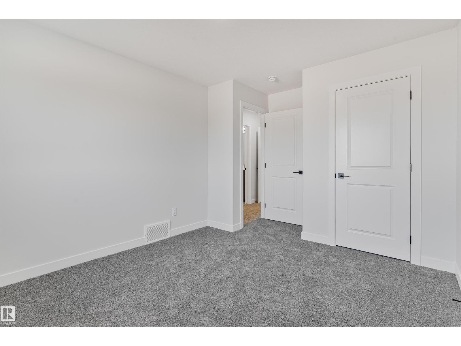 Photo 27 of 215 24 St Sw, Edmonton AB