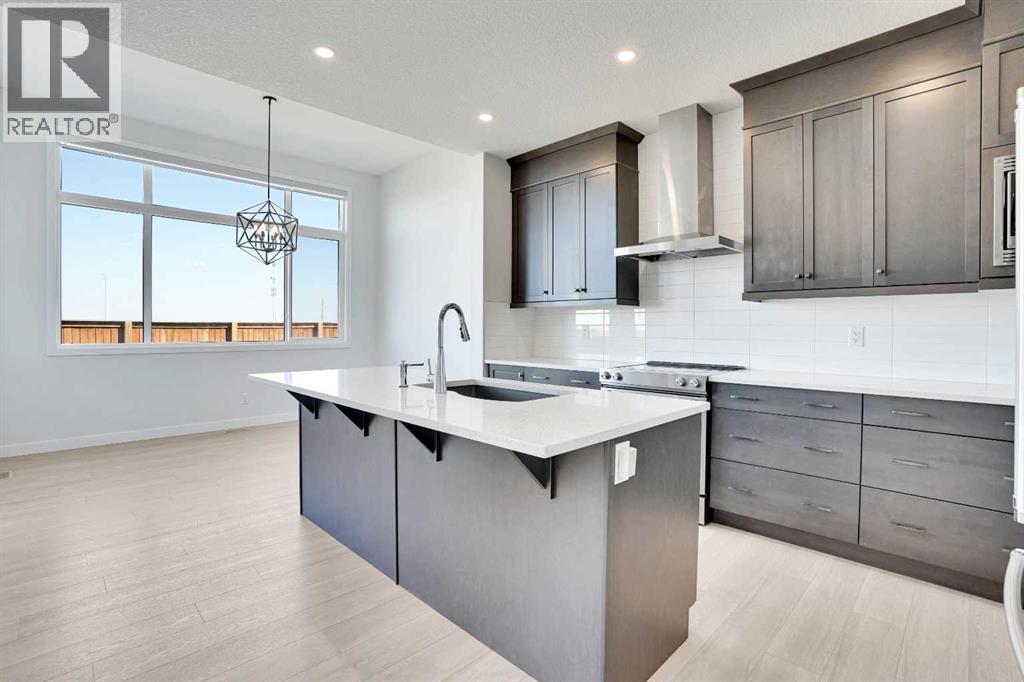 Photo 4 of 601 Corner Meadows Way Ne, Calgary AB
