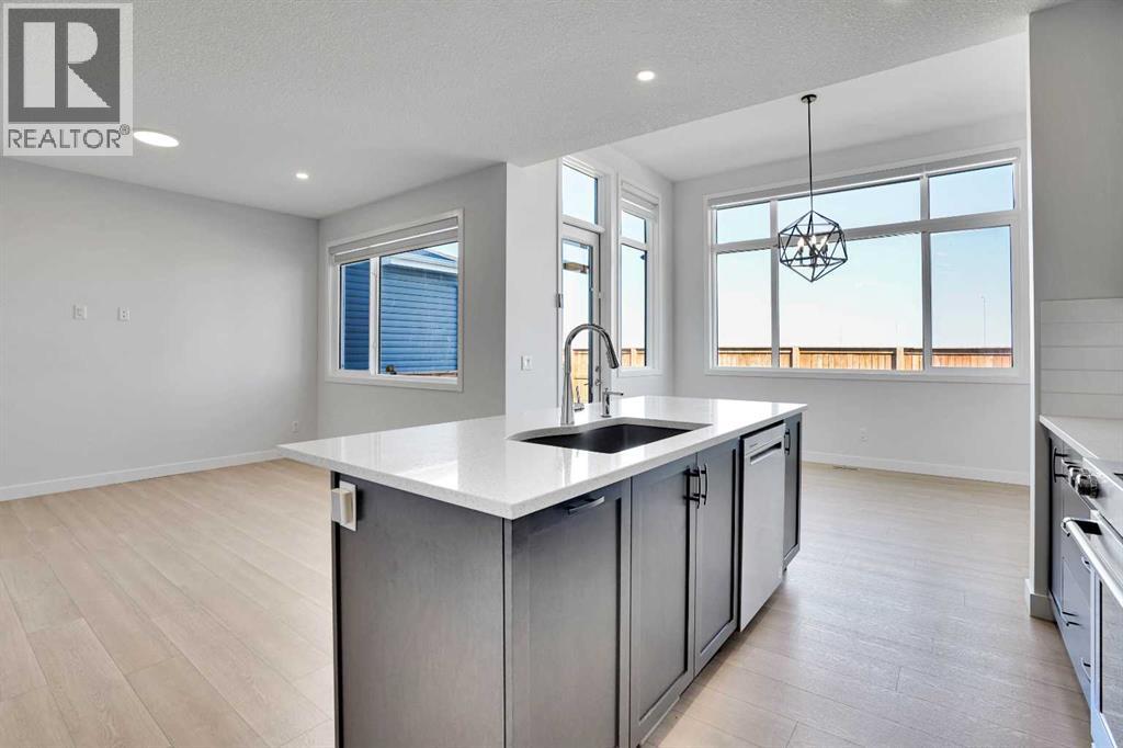 Photo 7 of 601 Corner Meadows Way Ne, Calgary AB