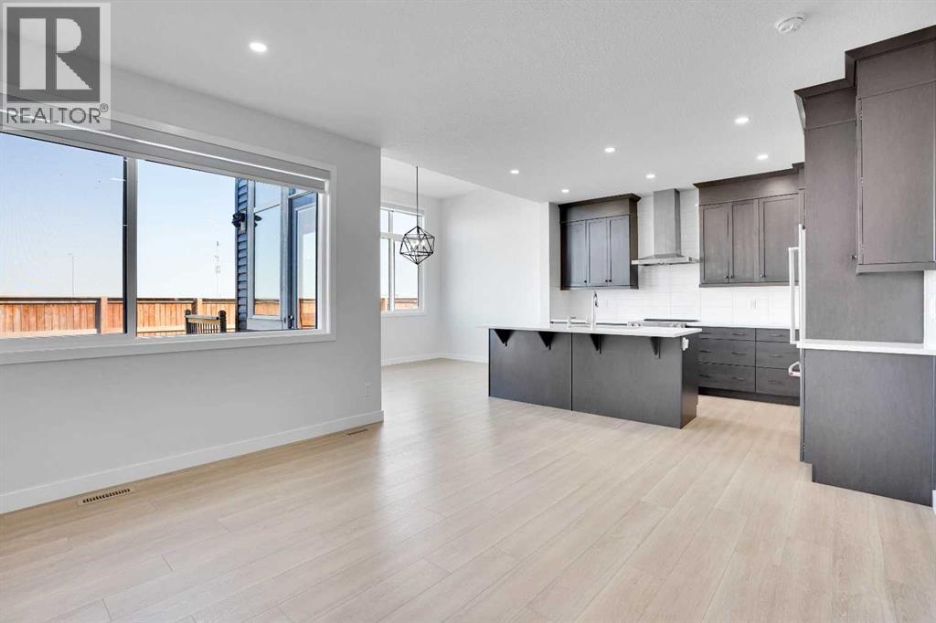 Photo 14 of 601 Corner Meadows Way Ne, Calgary AB