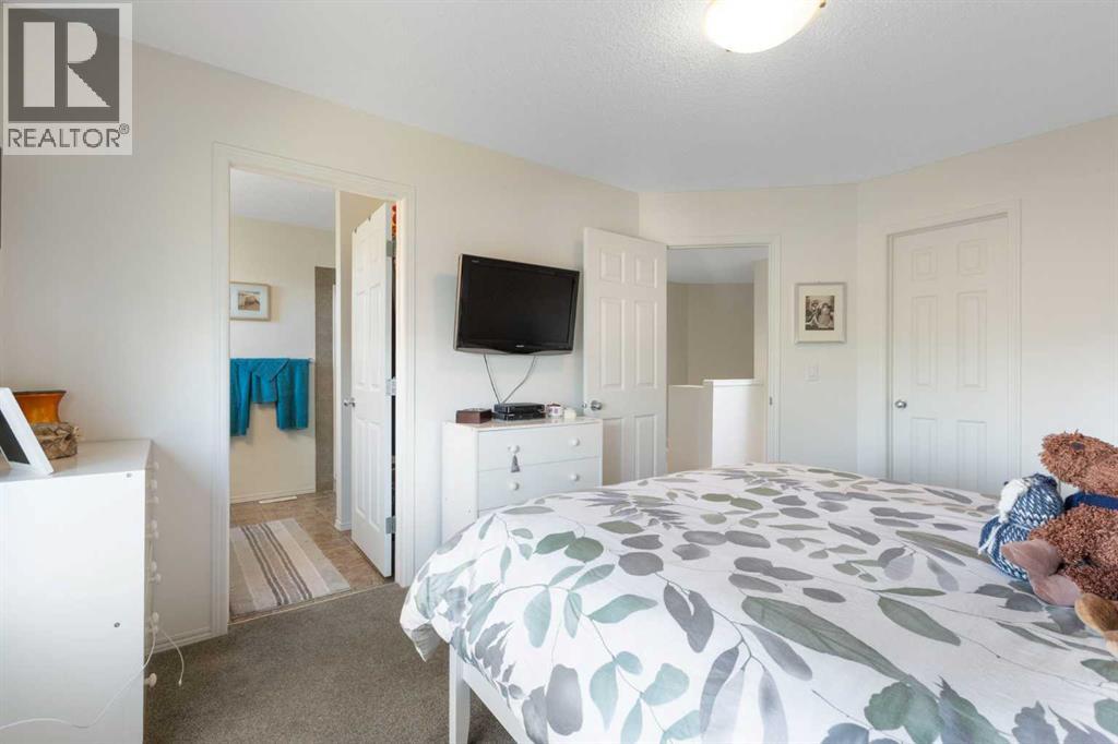 Single Family House for Sale in  Prestwick Drive SE McKenzie Towne Calgary 