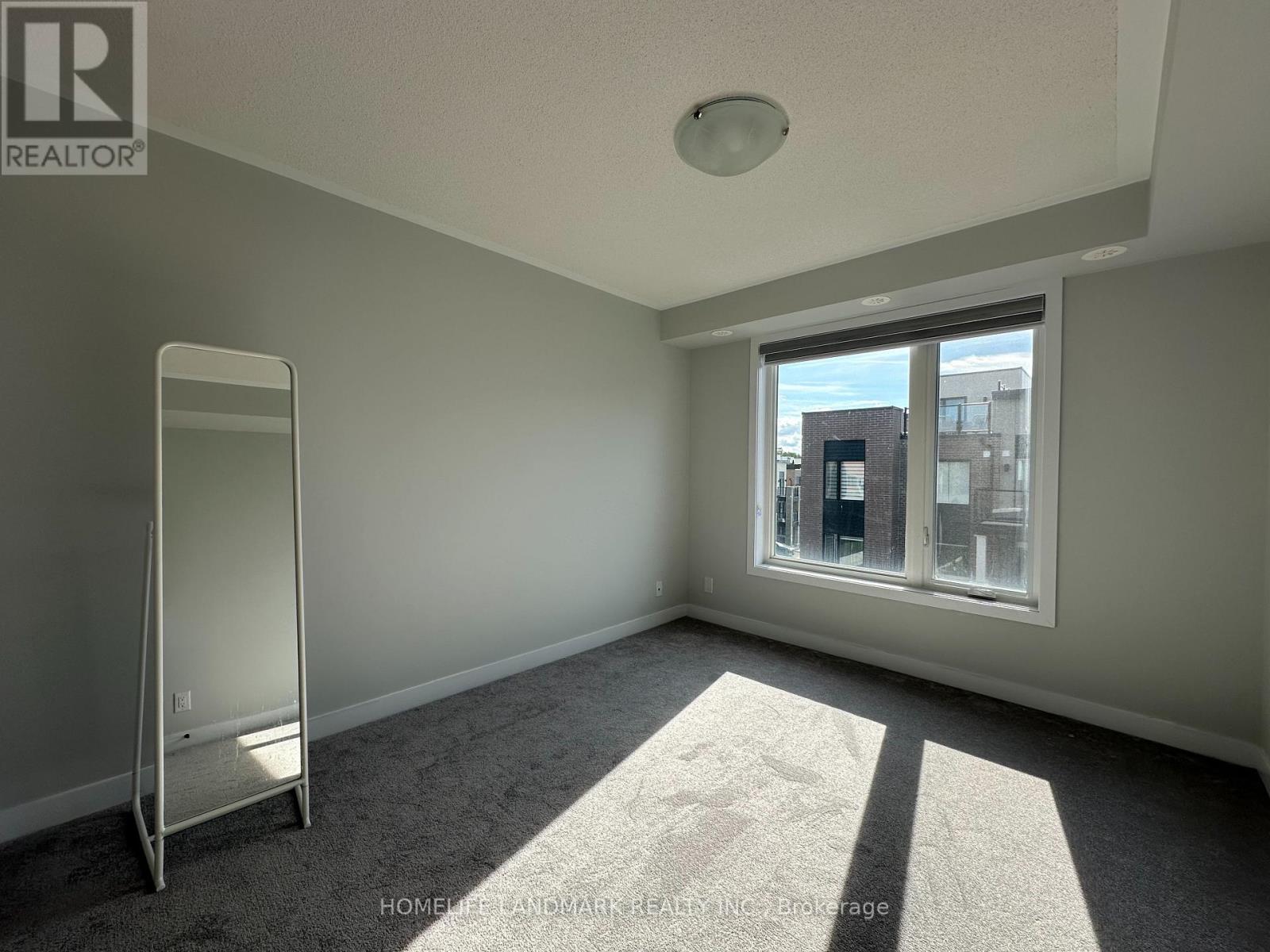 Photo 16 of 21 Gothenburg Lane, Markham ON