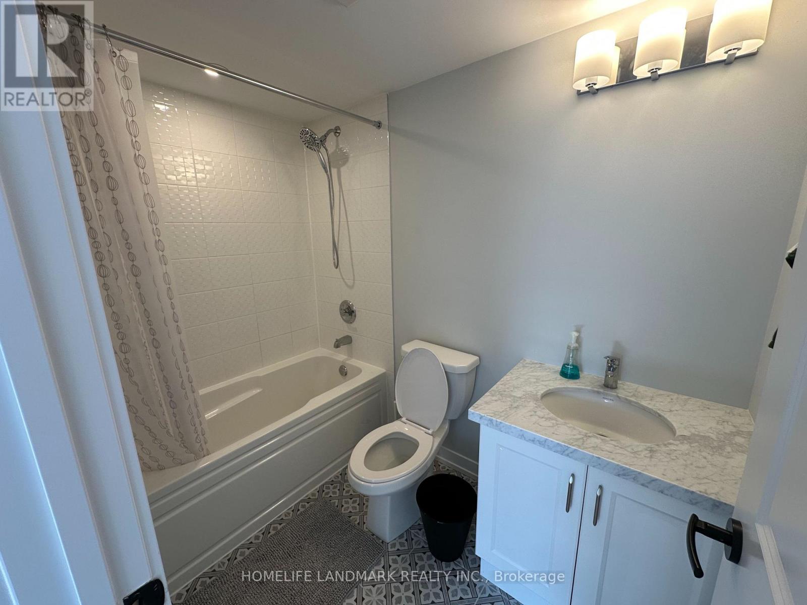 Photo 28 of 21 Gothenburg Lane, Markham ON