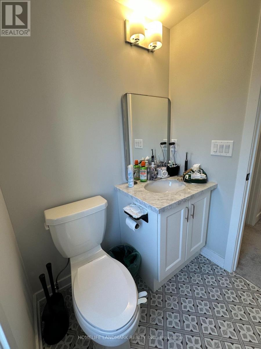 Photo 15 of 21 Gothenburg Lane, Markham ON