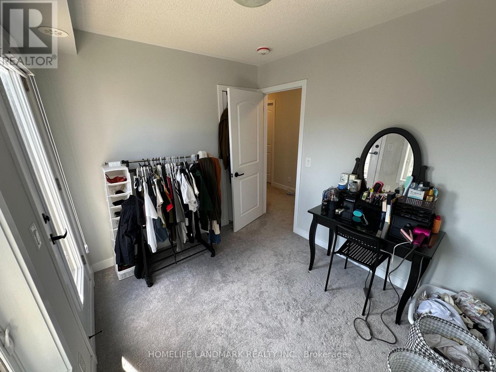 Photo 10 of 21 Gothenburg Lane, Markham ON