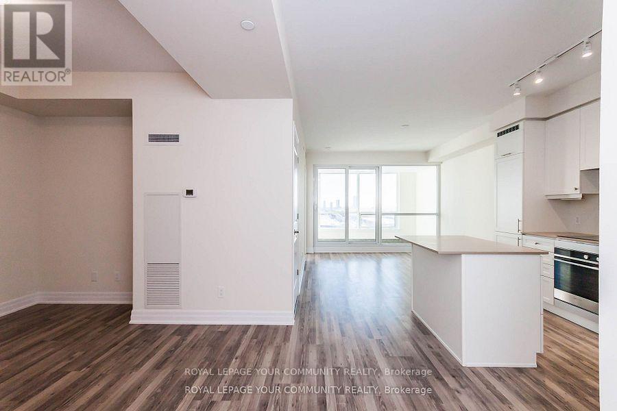 Photo 10 of 1605 9075 Jane Street, Vaughan ON