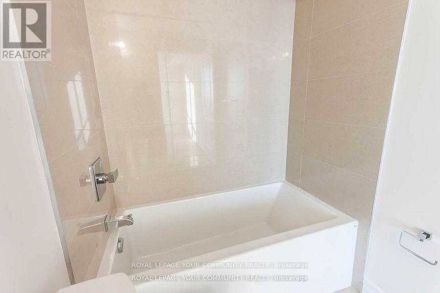 Photo 24 of 1605 9075 Jane Street, Vaughan ON