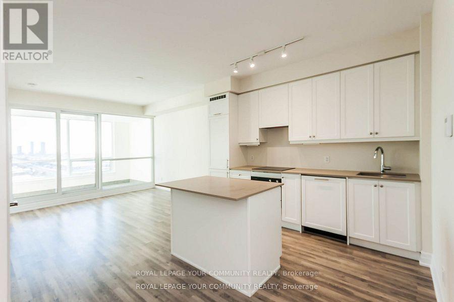Photo 14 of 1605 9075 Jane Street, Vaughan ON