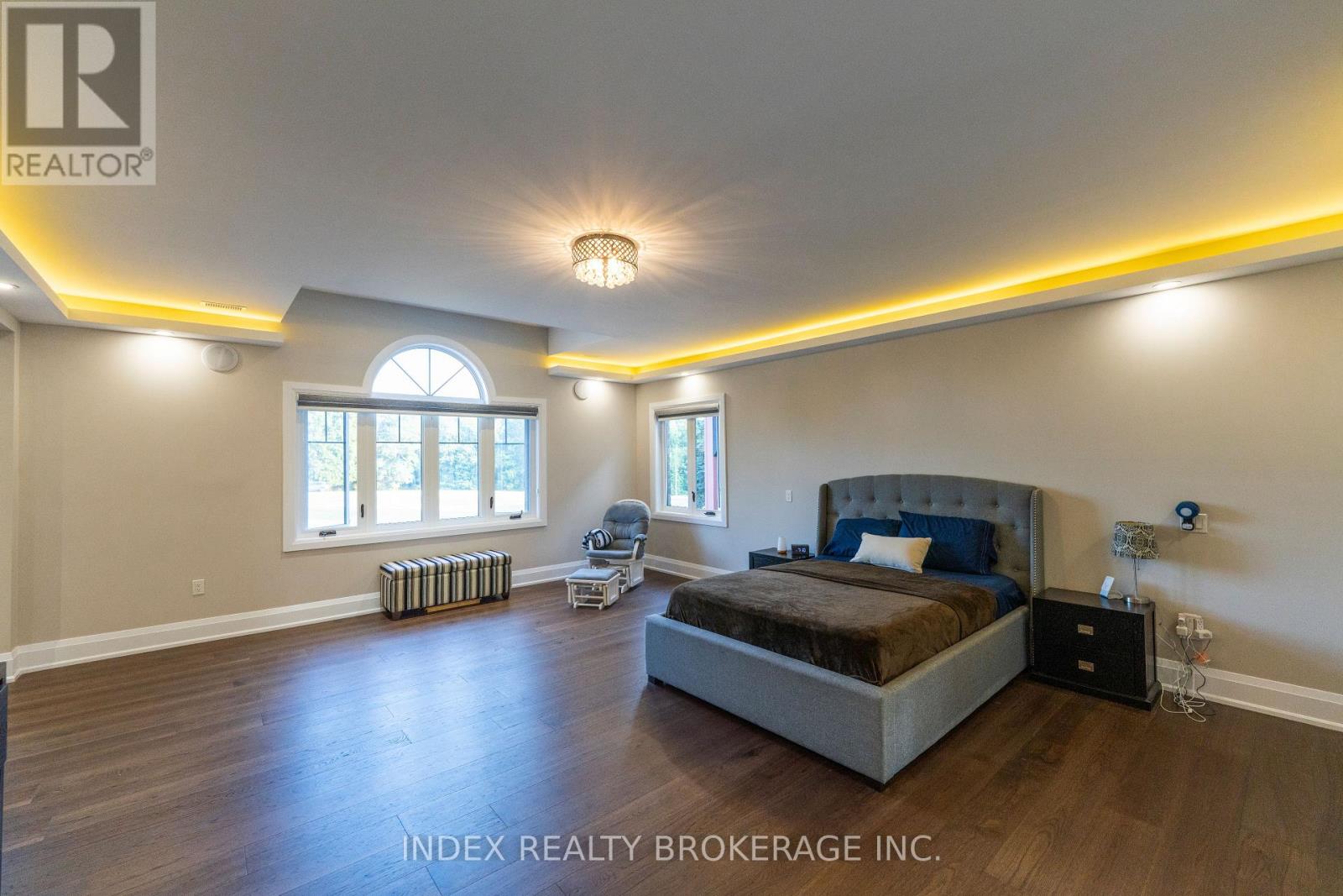 Photo 16 of 20 Glassford Court, Caledon ON