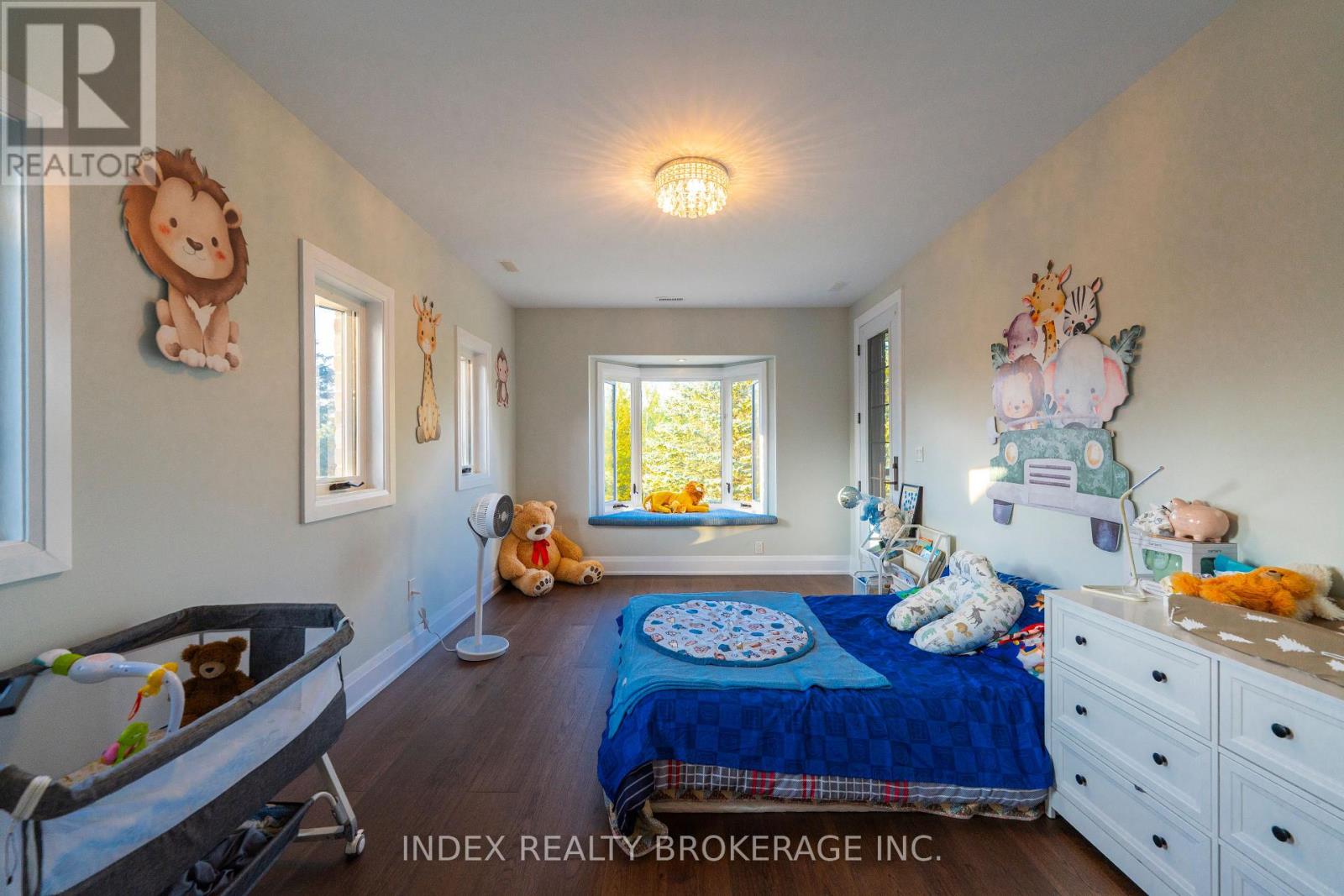 Photo 19 of 20 Glassford Court, Caledon ON