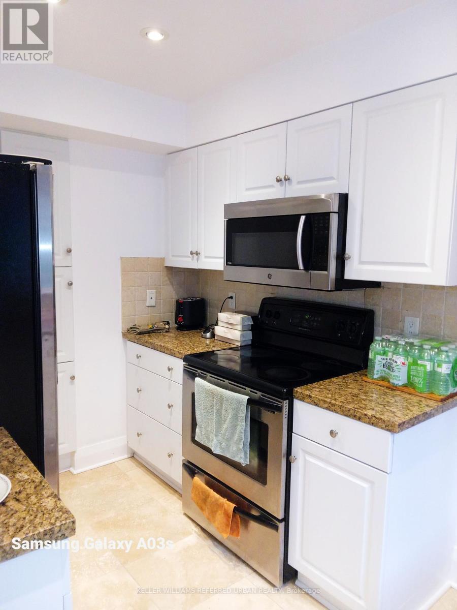 Photo 11 of 4 514 Riverside Drive, Toronto ON