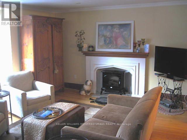 Photo 25 of 4 514 Riverside Drive, Toronto ON