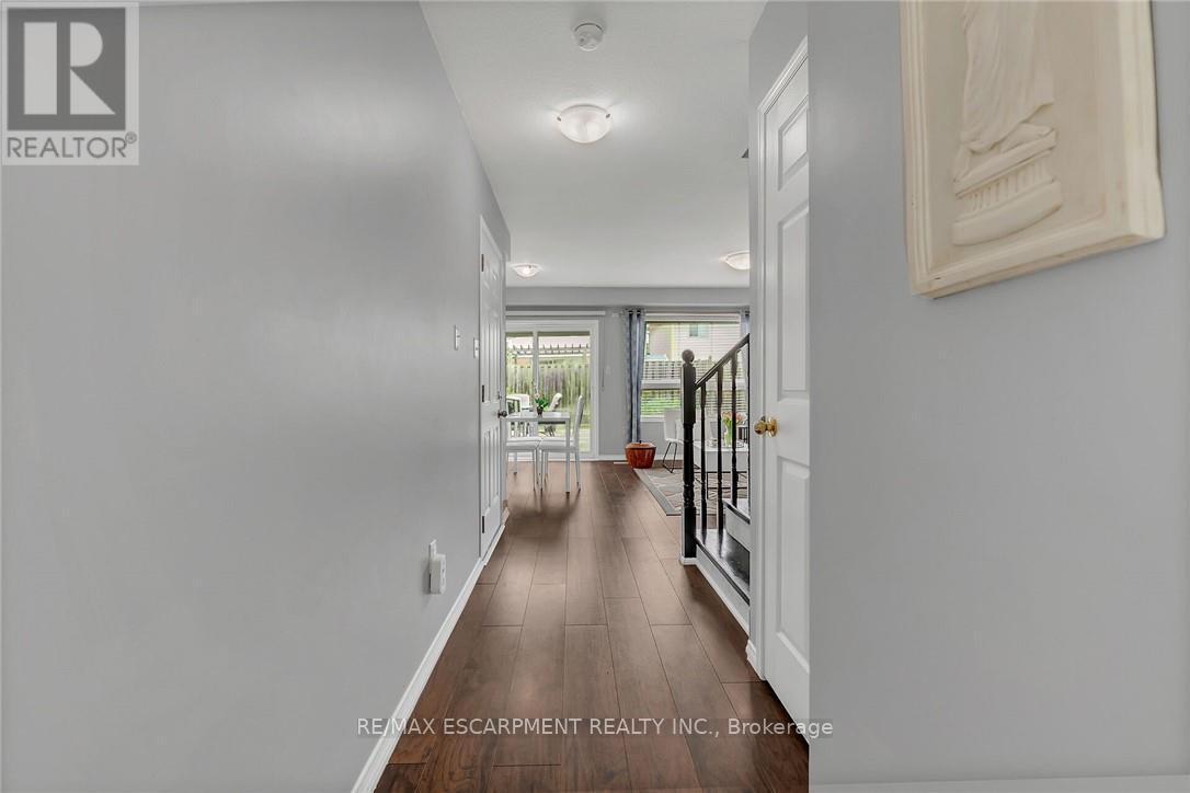Photo 30 of 68 Powell Drive, Hamilton ON