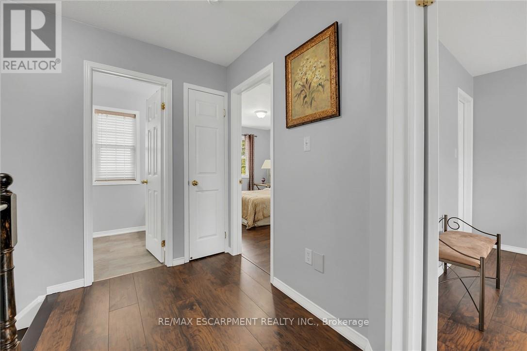 Photo 36 of 68 Powell Drive, Hamilton ON