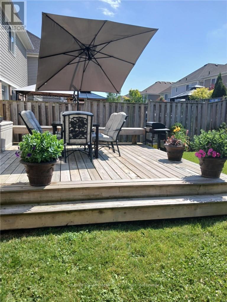 Photo 41 of 68 Powell Drive, Hamilton ON