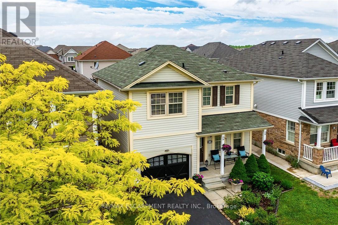 Photo 8 of 68 Powell Drive, Hamilton ON