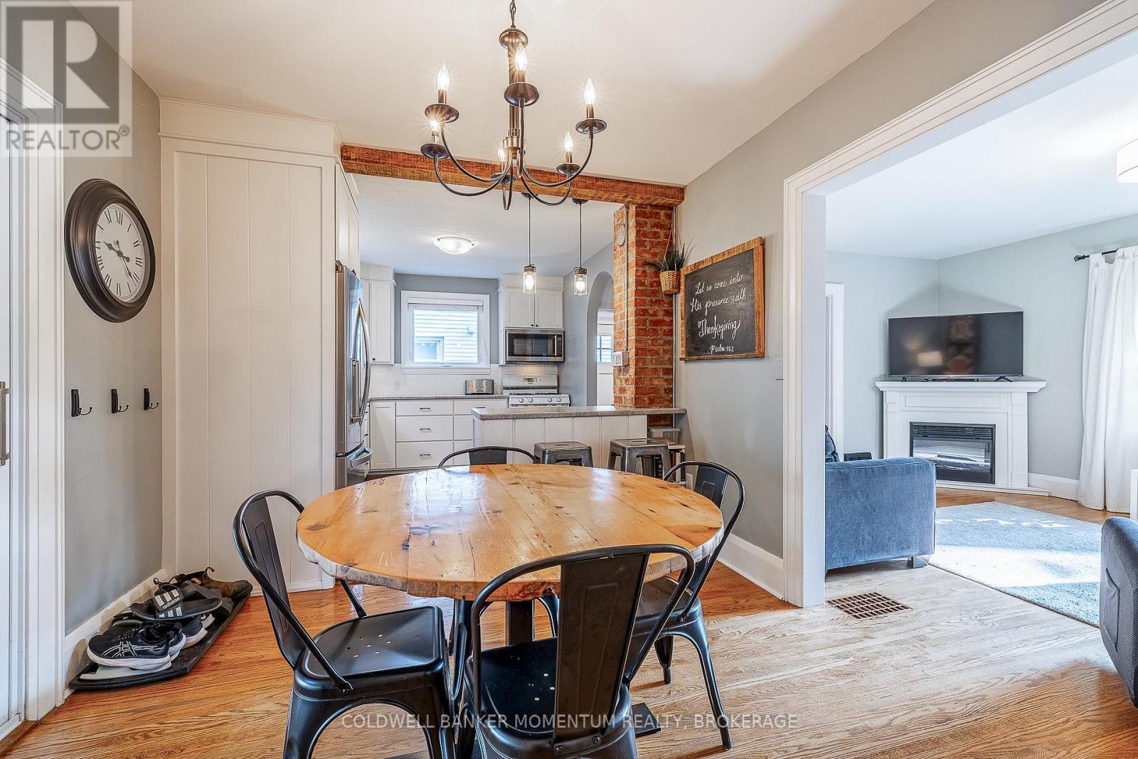 Photo 18 of 21 Carleton Street S, Thorold ON