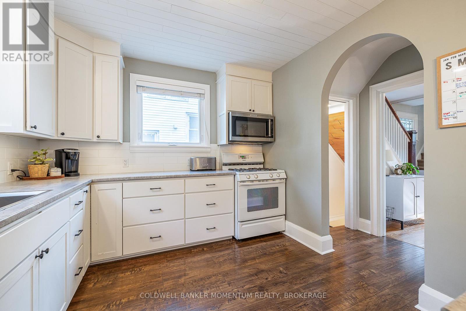Photo 11 of 21 Carleton Street S, Thorold ON