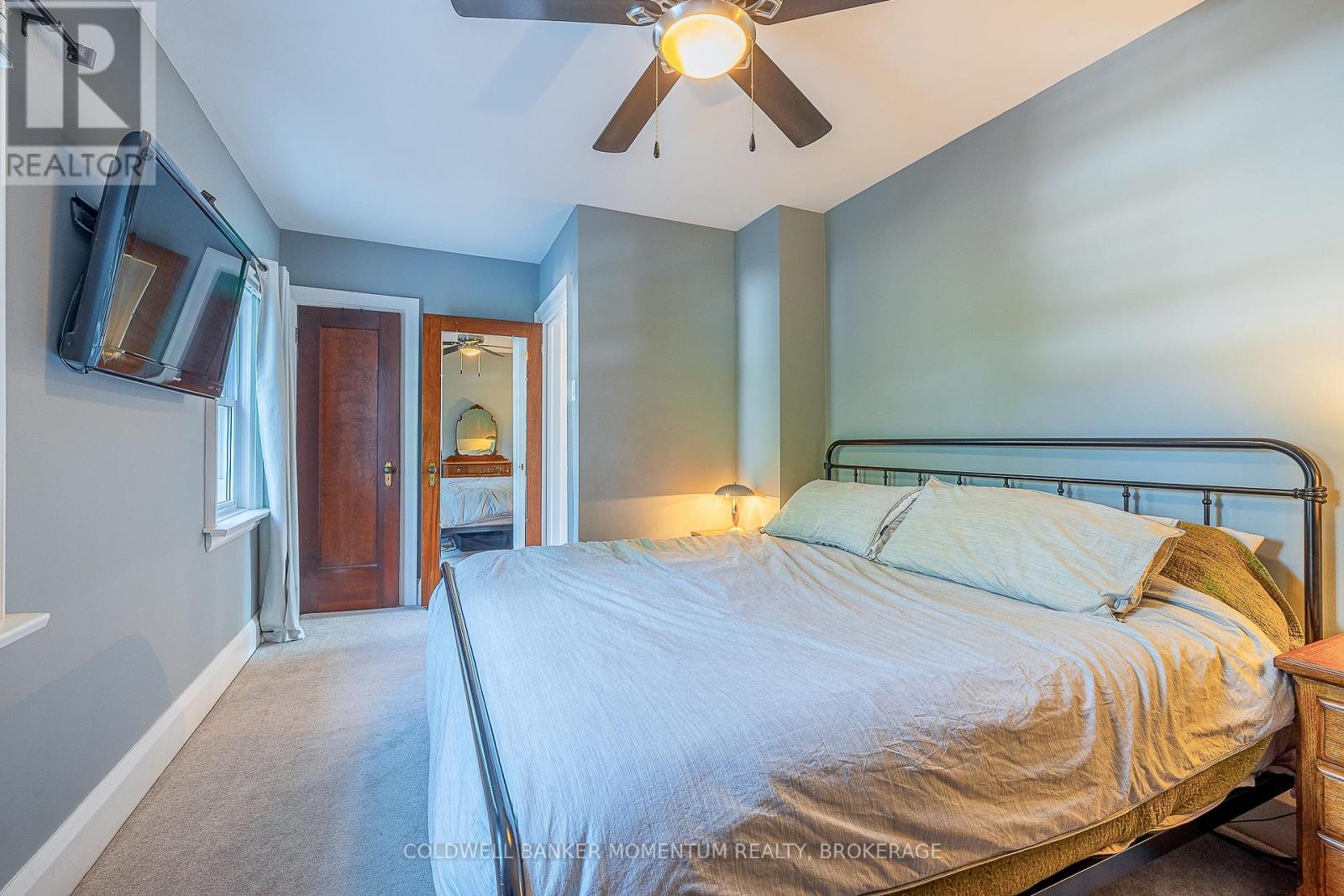 Photo 25 of 21 Carleton Street S, Thorold ON