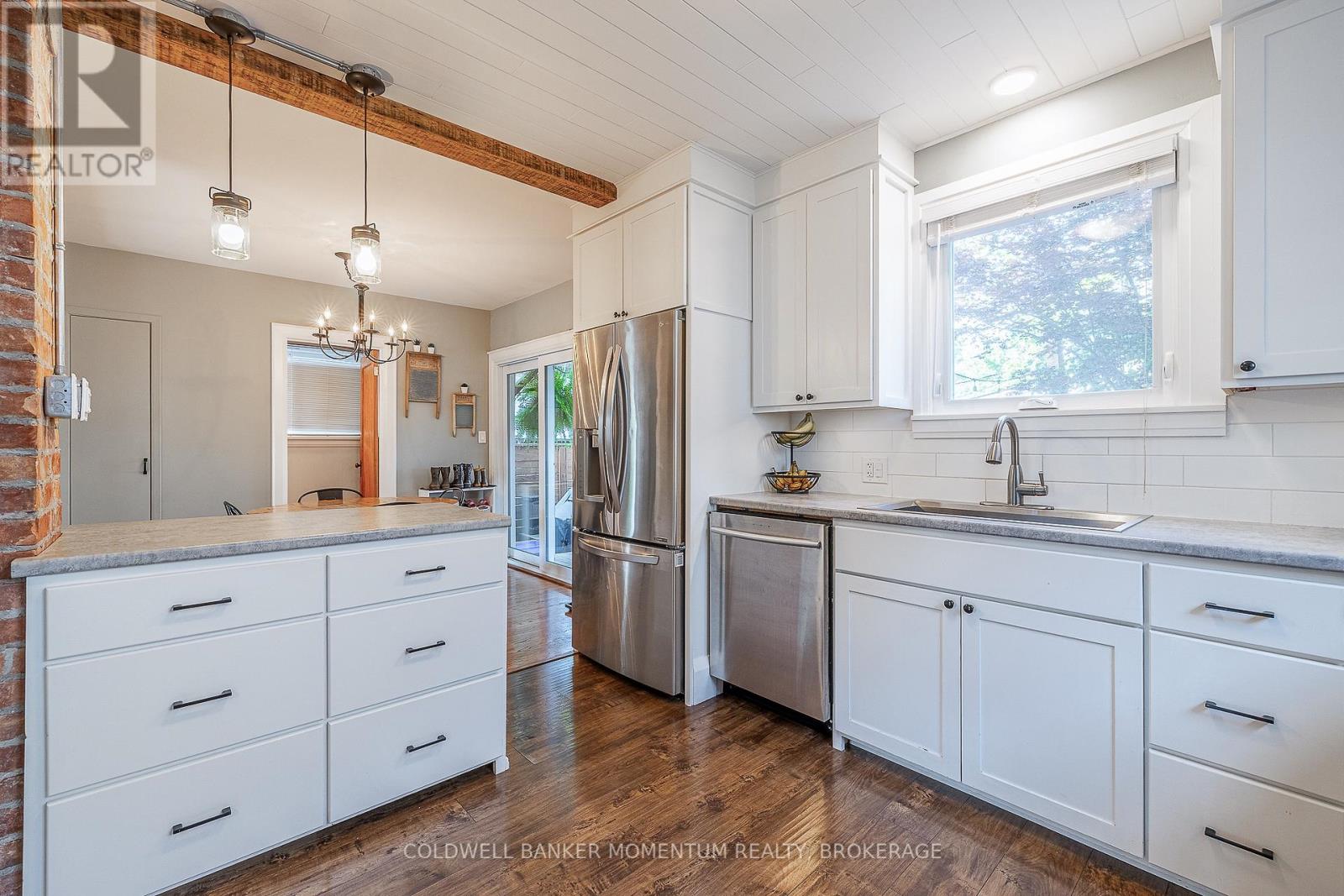 Photo 13 of 21 Carleton Street S, Thorold ON