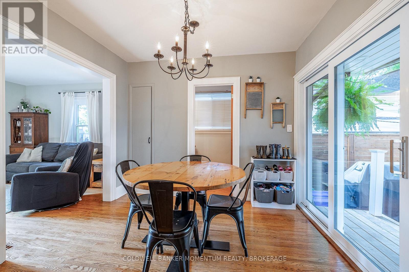 Photo 17 of 21 Carleton Street S, Thorold ON