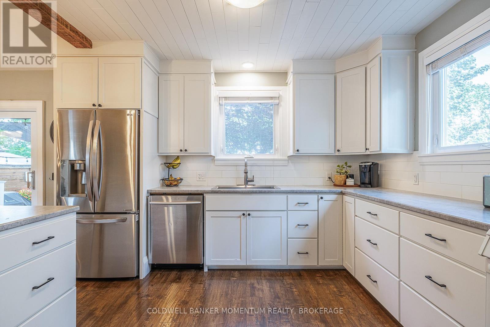 Photo 9 of 21 Carleton Street S, Thorold ON