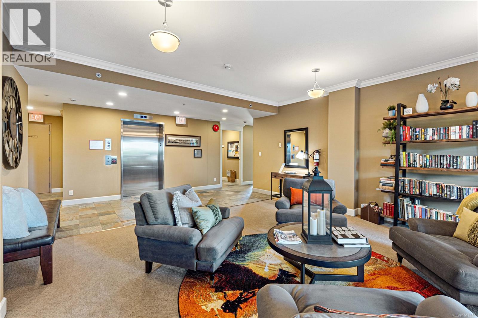 Photo 42 of 401 225 Rosehill St, Nanaimo BC