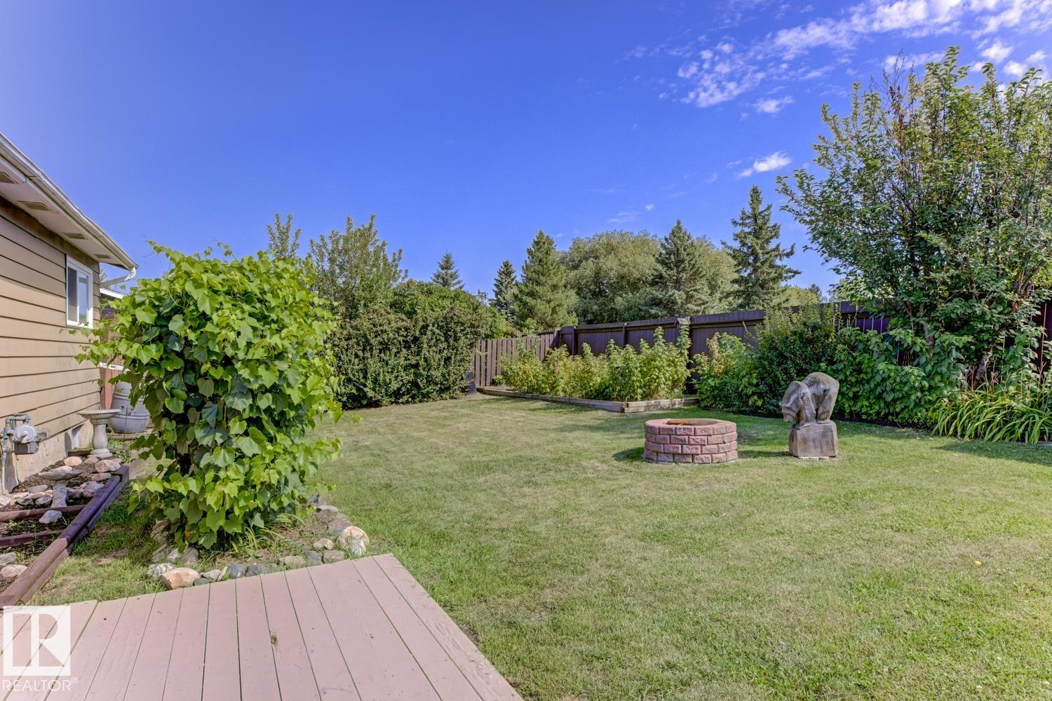 Photo 31 of 44 Attwood Dr, St Albert AB