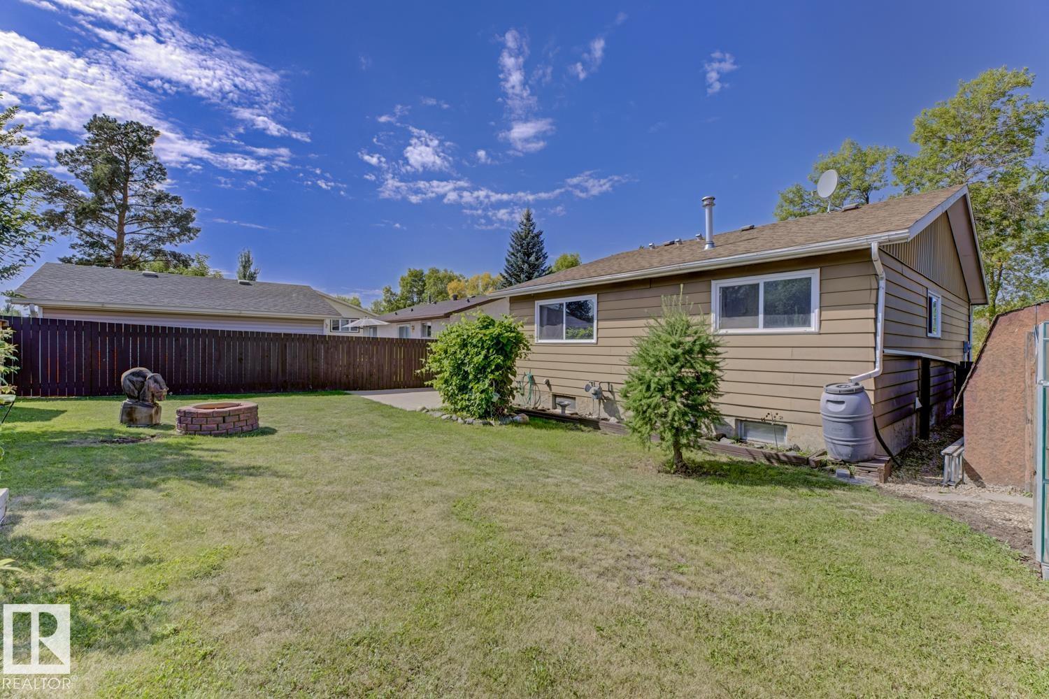 Photo 36 of 44 Attwood Dr, St Albert AB