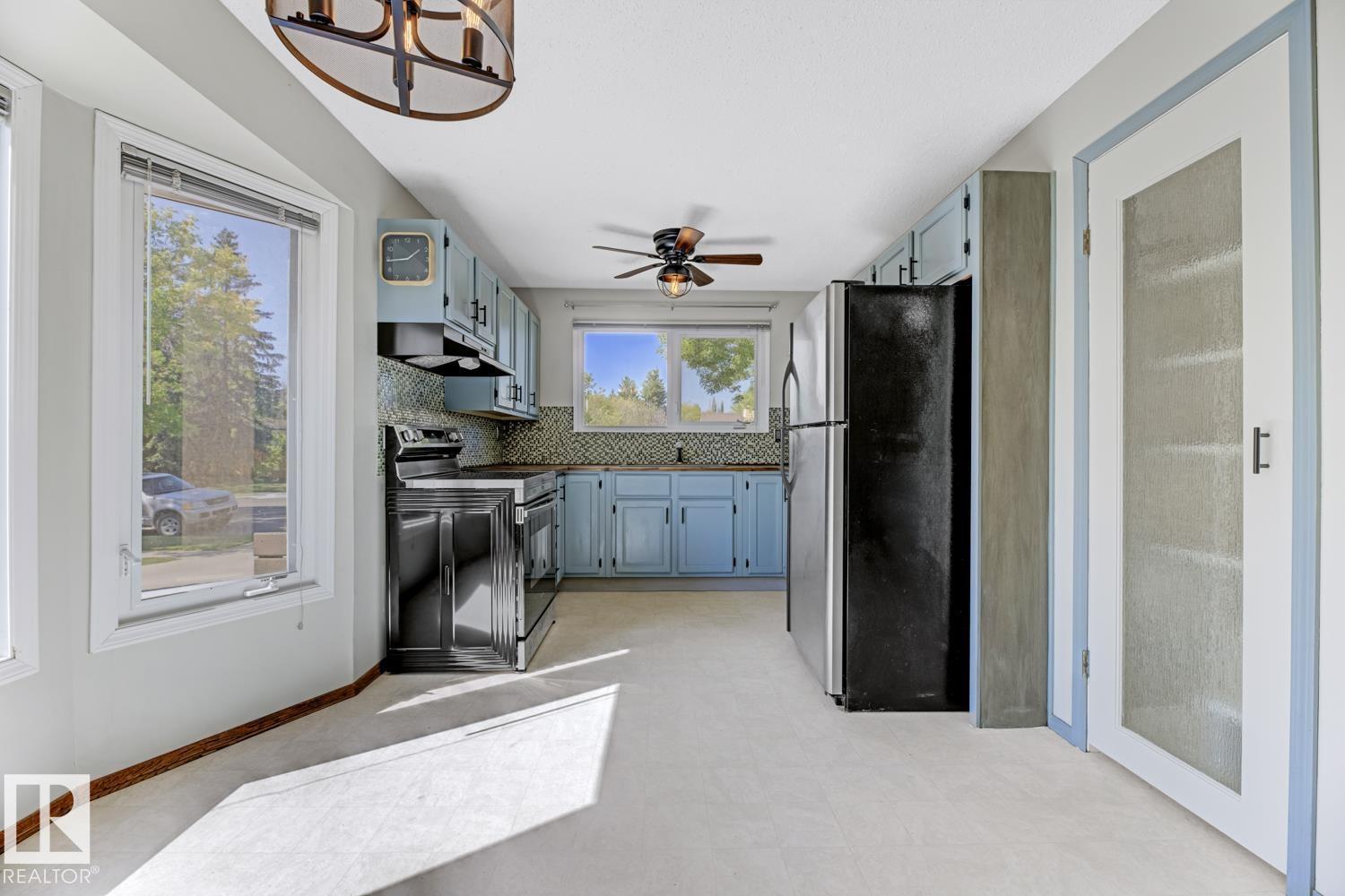 Photo 8 of 44 Attwood Dr, St Albert AB