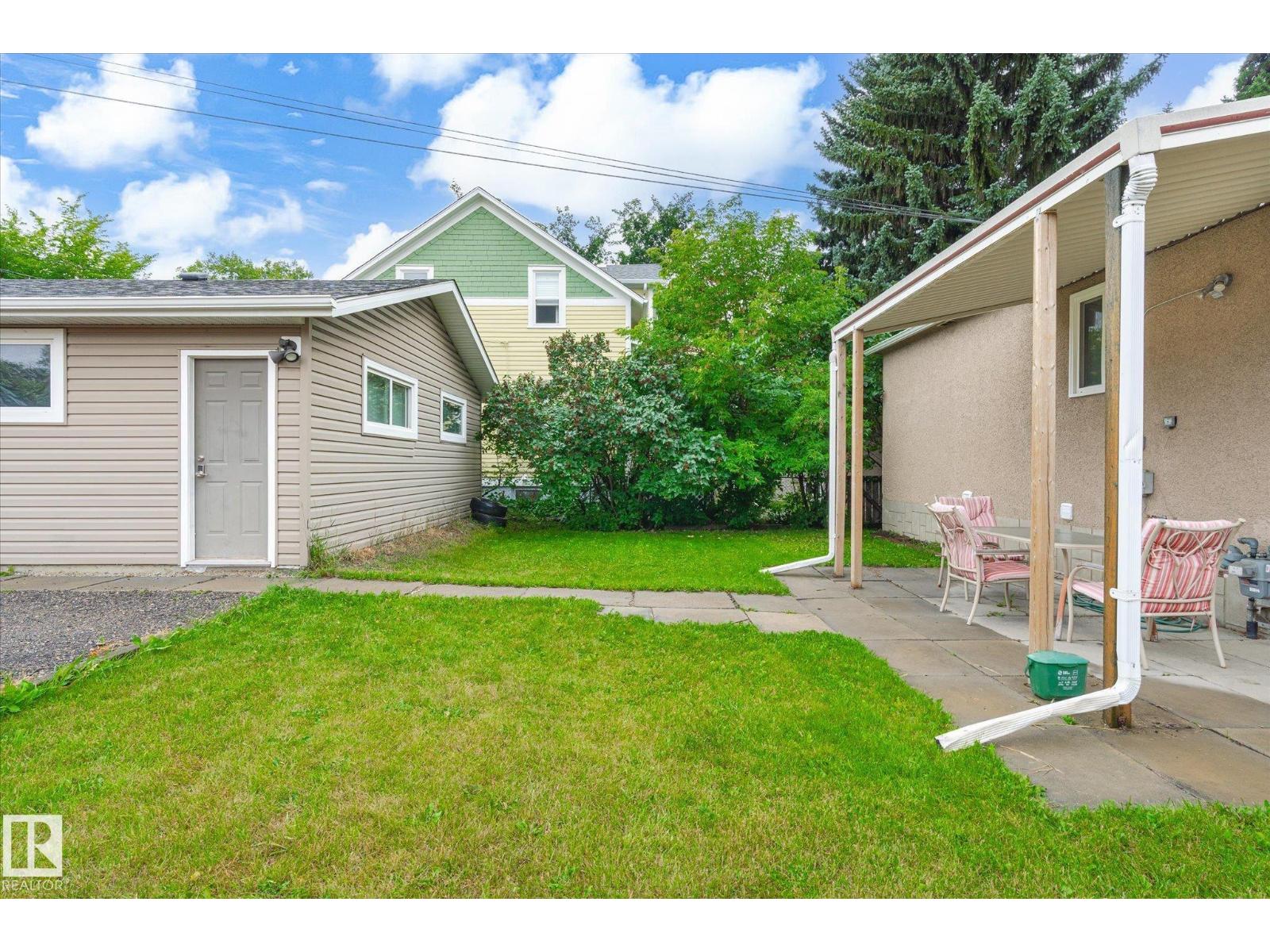 Photo 32 of 11615 71 St Nw, Edmonton AB