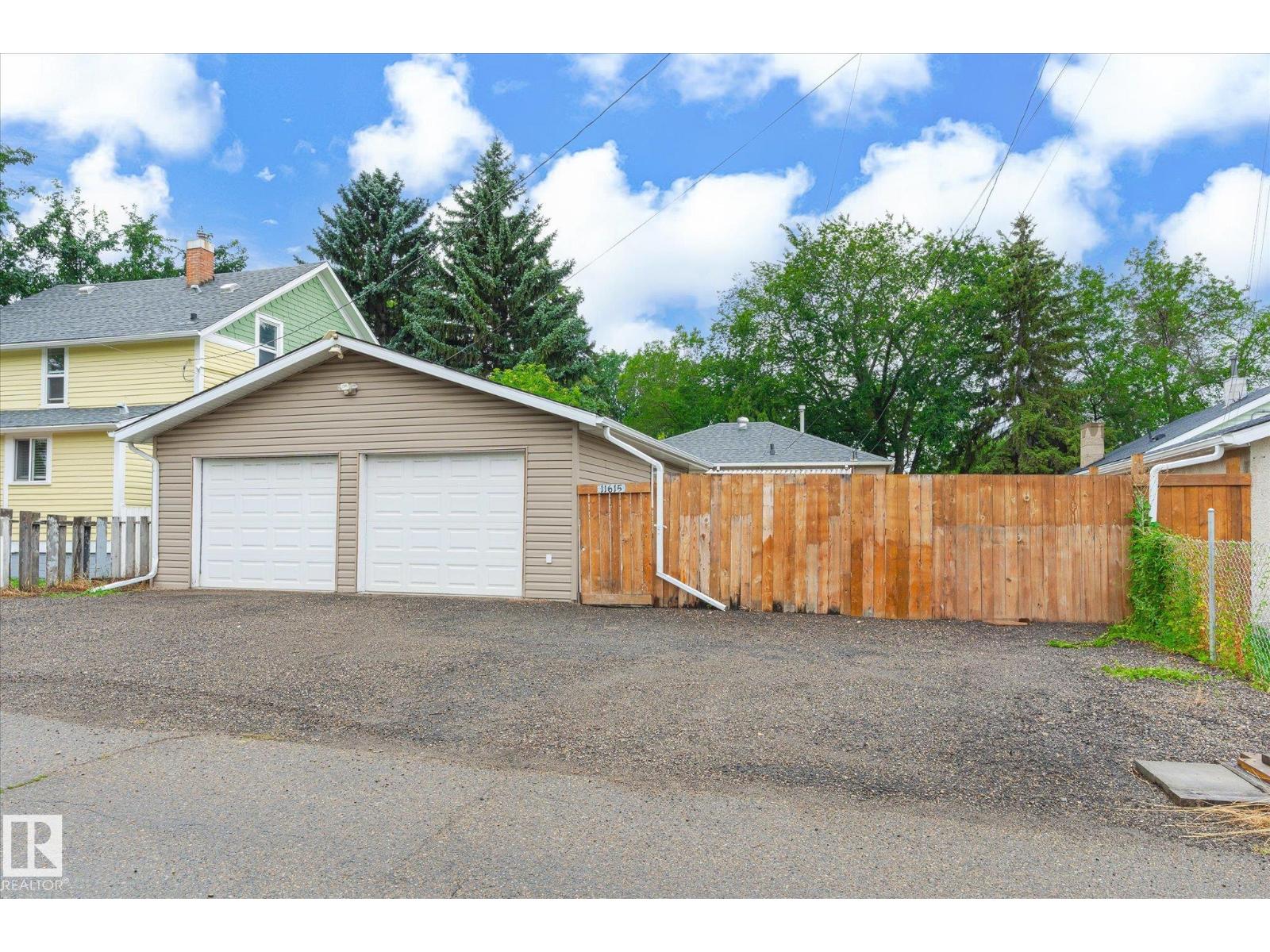 Photo 36 of 11615 71 St Nw, Edmonton AB