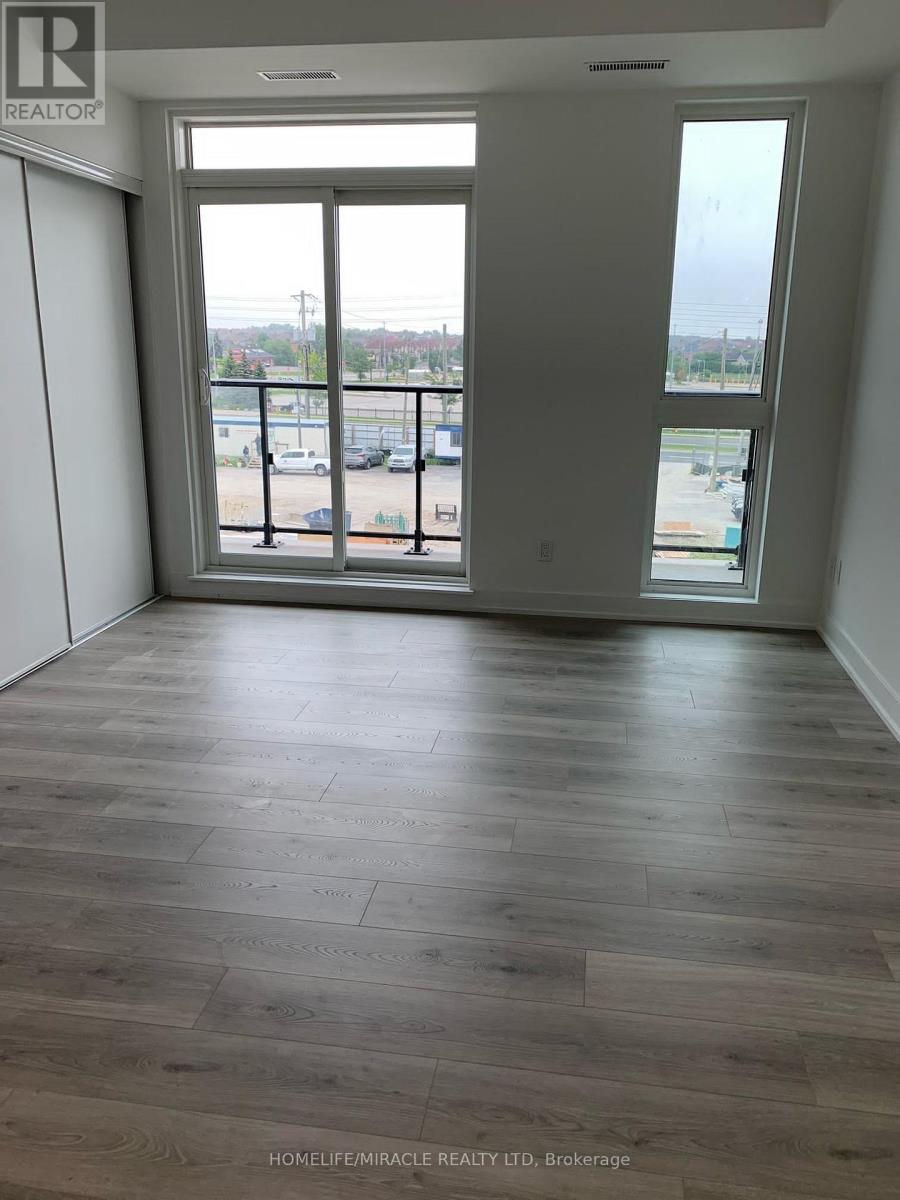 Photo 3 of 303 1 Climo Lane, Markham ON