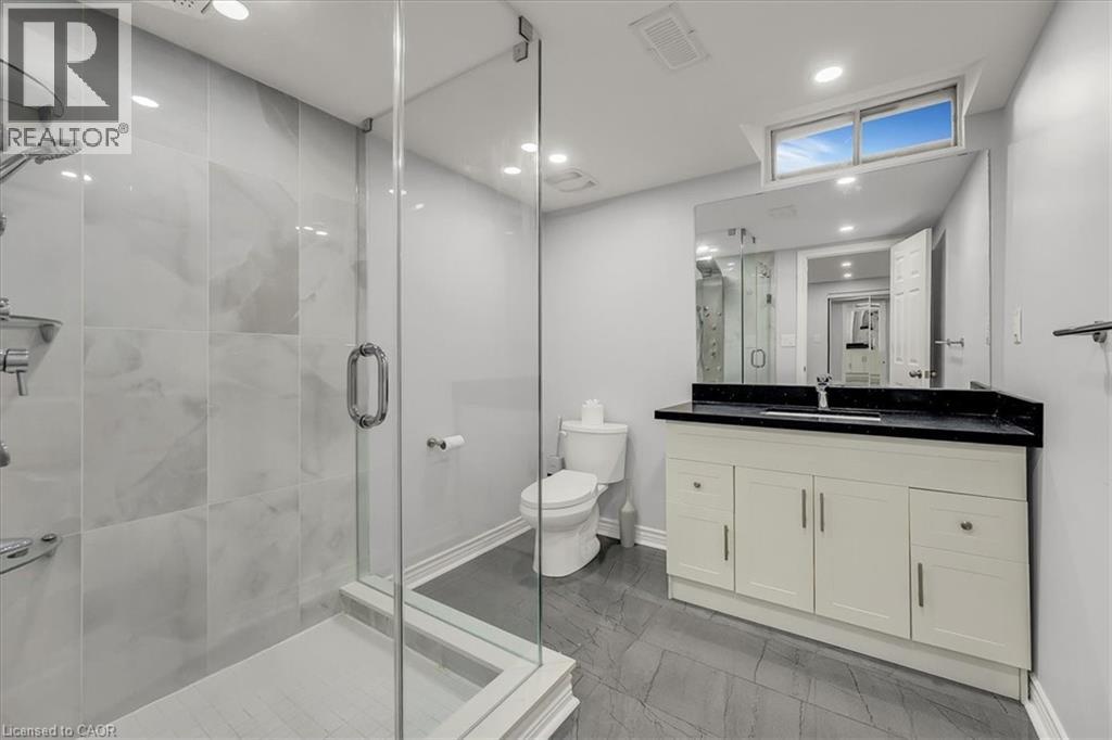 Photo 36 of 301 Odonoghue Avenue, Oakville ON