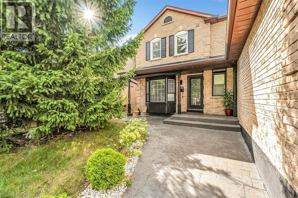 Photo 6 of 301 Odonoghue Avenue, Oakville ON