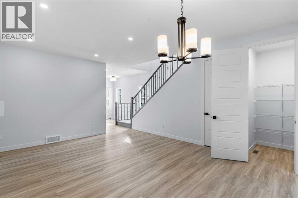 Photo 12 of 617 Baywater Manor Sw, Airdrie AB