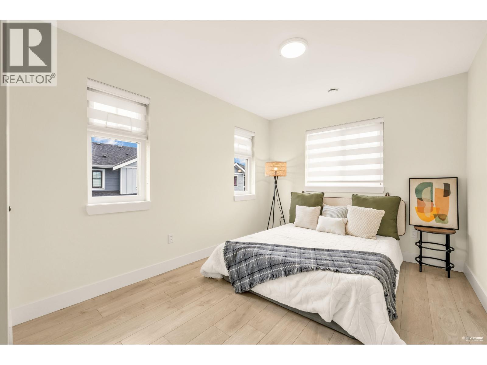 Photo 8 of 30 769 Ota Avenue, New Westminster BC