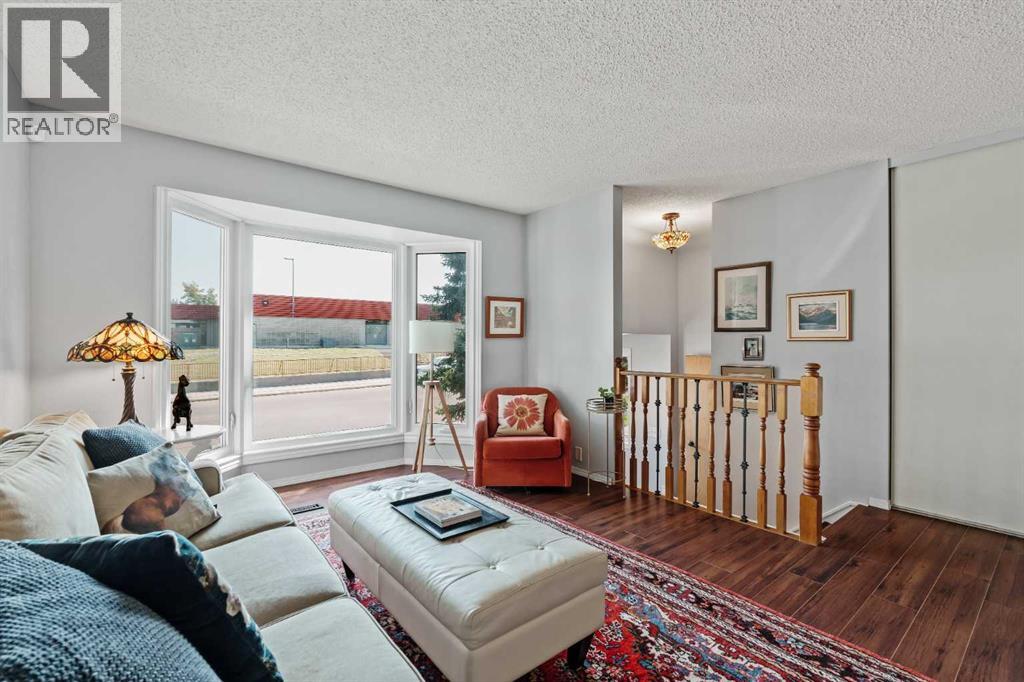 Photo 8 of 20 Hunters Gate, Okotoks AB